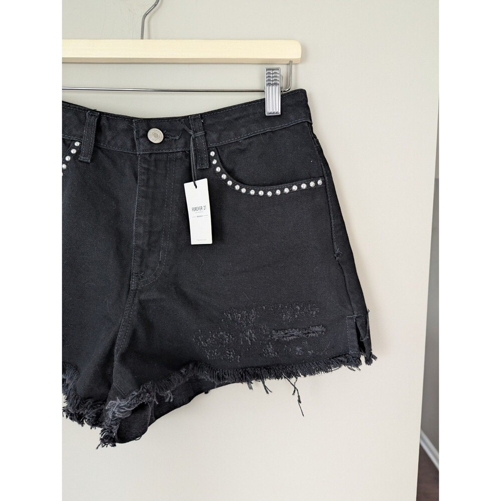 Forever 21 Premium NWT Black Studded Denim Distressed 100% Cotton Shorts Size 28 - Picture 2 of 7